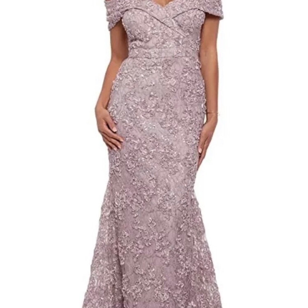 Elegant champagne beige Lace Evening Gown size 14